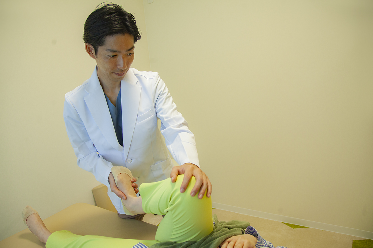 兵庫県尼崎市南武庫之荘のきりん接骨鍼灸院の膝の手技療法